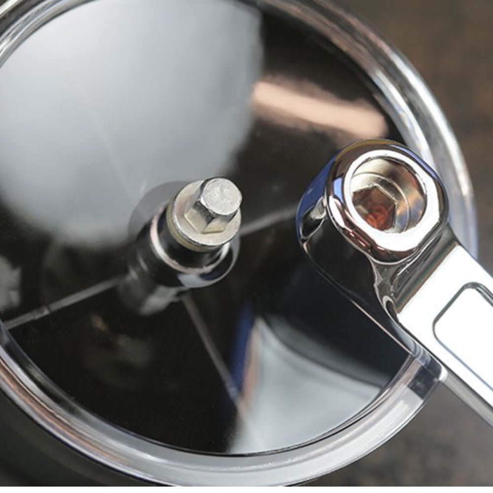 Hario Skerton Pro Ceramic Coffee Grinder - Image 3